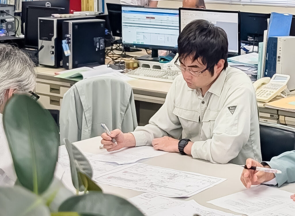 IKETAKA 会議中